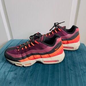 Nike Air Max 95 Utility Burgundy / Orange Size Size US8